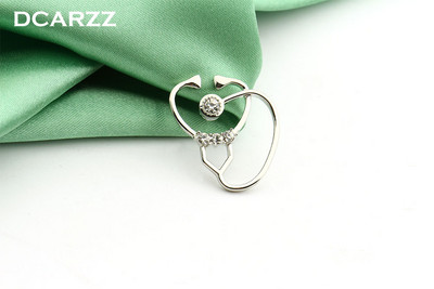 Брошки със стетоскоп Подарък за лекар/медицинска сестра Медицински коледни игли Бижута Кристални игли за ревери Броши Жени