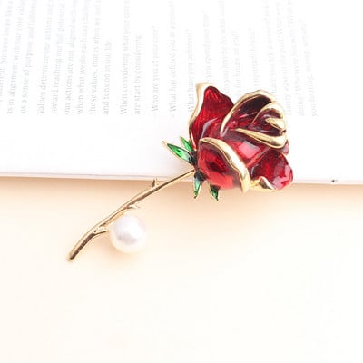Broșe cu flori de trandafir emailat Pomlee pentru femei, moda doamnă, ace de flori de lux cu perle, design de primăvară vară, cadou disponibil în 2 culori