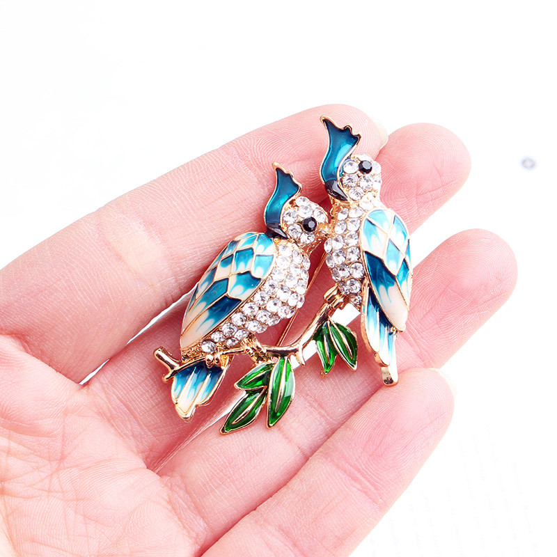 Pomlee doi papagali broșe cu păsări femei 3 culori cu stras emailat pasăre petrecere ocazional broșă ace Cadouri cu ridicata