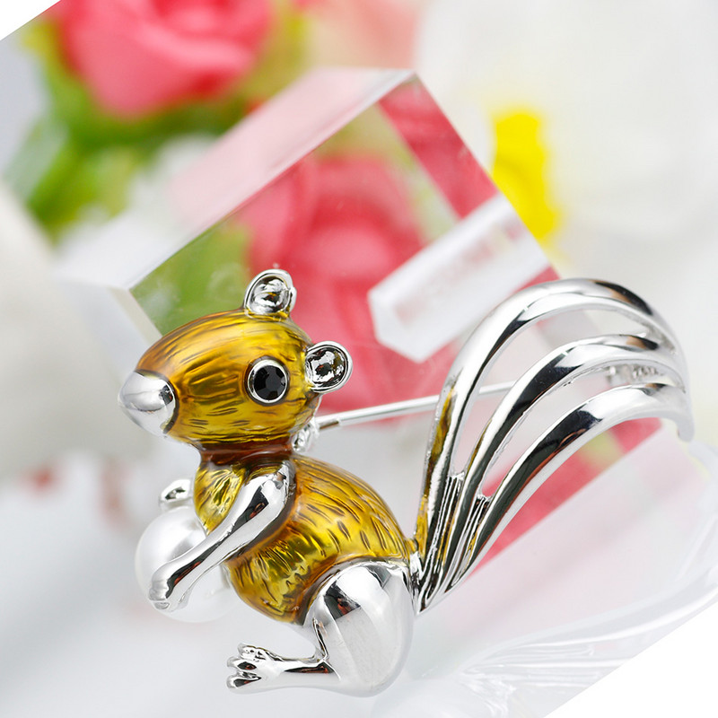 Femei minunate veverita animal brosa email perla imitatie bijuterii moda copii cadouri festival petrecere rever accesorii pulover