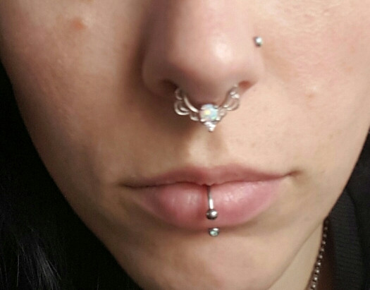 1 buc Inel Opal pentru nas Inel Clicker Septum Cartilaj Cercei Buza Captiv Inel de margele 16G Titan Titan Hander Bijuterii pentru corp