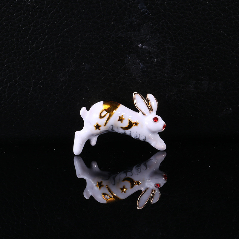 Iepure drăguț din aliaj de desene animate, iepure alb, pentru broșă, pentru femei, accesorii pentru îmbrăcăminte simple și versatile.