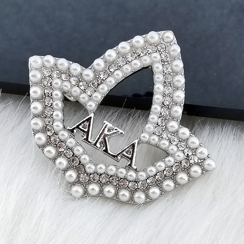 Moda greacă Sorority Leaf Pins Strass Perle Broșă Cămașă Rever Insigna Bijuterii cu ridicata Cadou