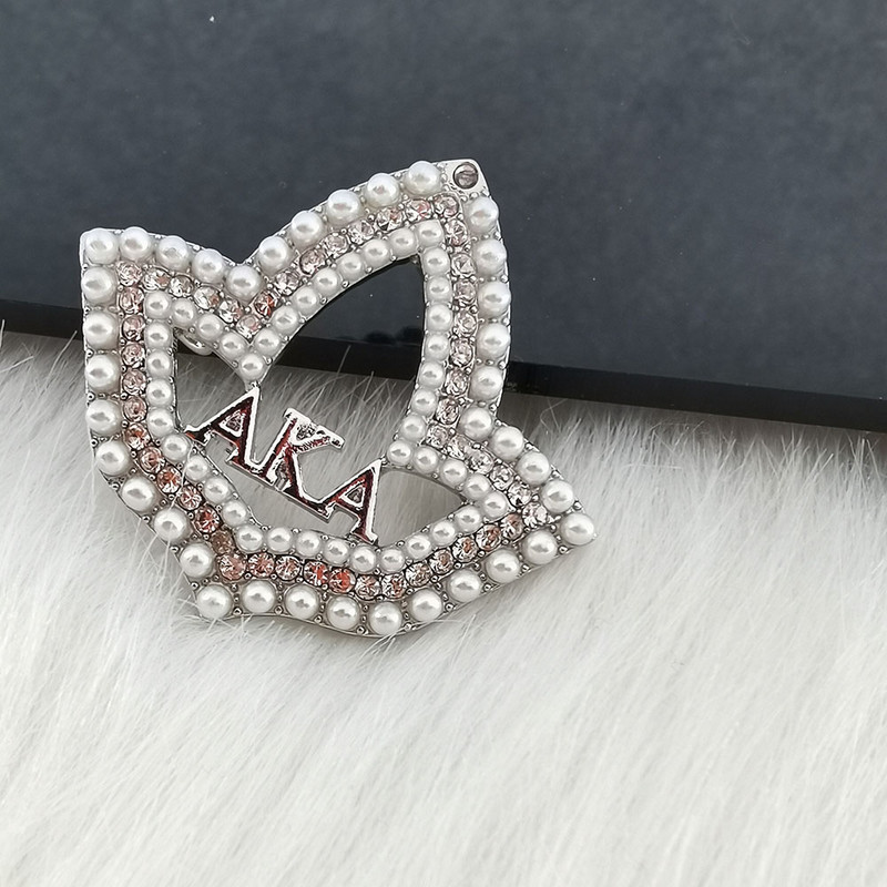 Moda greacă Sorority Leaf Pins Strass Perle Broșă Cămașă Rever Insigna Bijuterii cu ridicata Cadou