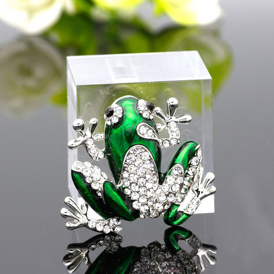 Fashion Frog Animal Bross Zománc Pins Női Party Ékszer Gyerekajándék