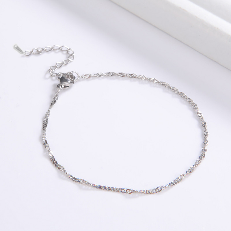 Skyrim Fashion Twist Water Wave Picior Brățară de gleznă din oțel inoxidabil de culoare aurie, lanț de picior de plajă, bijuterii pentru gleznă pentru femei, fete