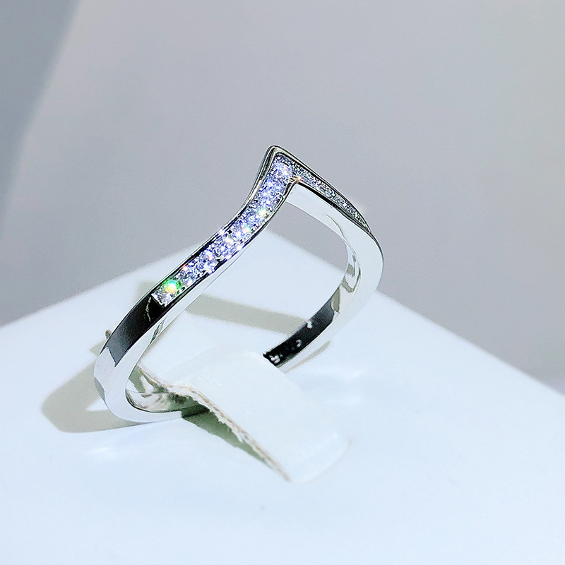 2022 UUS V-kujuline moekujuline täisteemantpaarisõrmus naistele unikaalne geomeetriline sõbrapäeva kingitus ehete hulgimüük