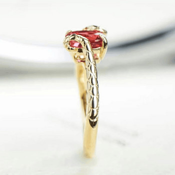 2022 НОВ креативен 18K златен пасианс с рубини Snakehead блестящ пръстен за двойка за жени Червен овален геометричен годежен подарък Бижута