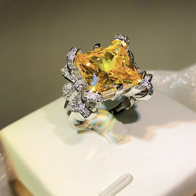 2022 NOU Moda Topaz Deschidere Inel de cuplu reglabil pentru femei Princess Square Flower Ice Bijuterii Cadou de logodna cu diamante complete