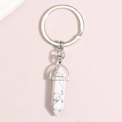 Spalvingi krištoliniai natūralaus akmens raktų pakabukai, apvyniojami akmenimis