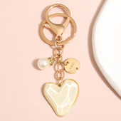 Zománcozott kulcstartó Love Heart Pearl kulcstartó Valentin-napi kulcstartók női lányoknak kézitáska kiegészítők barkács ékszerek ajándékok