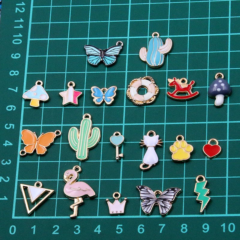 1 geantă 26 stiluri amestec de culori din aliaj de metal picătură ulei colorat farmece animale plante corb pandantiv pentru bricolaj brățară colier bijuterii