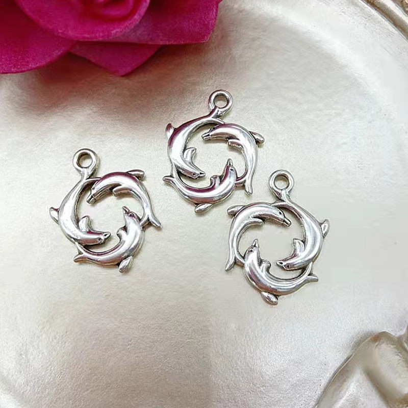 10 komada privjesaka Predstava tri dupina 21x16 mm Antikni privjesci srebrne boje Izrada DIY ručno rađenog tibetanskog nakita Pronalaženje