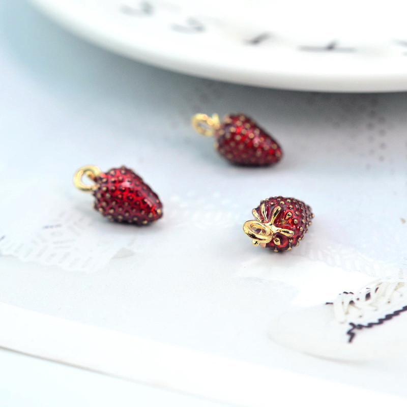 10 buc/lot Fabricare bijuterii din aliaj de picurare, accesorii pentru pandantiv, farmec cu email căpșuni roșii, 10*16mm