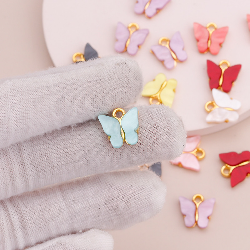 10 bucăți 13x13mm 9 culori rășină animale fluture farmece pentru bijuterii pandantive coliere cercei drăguți accesorii manuală bricolaj