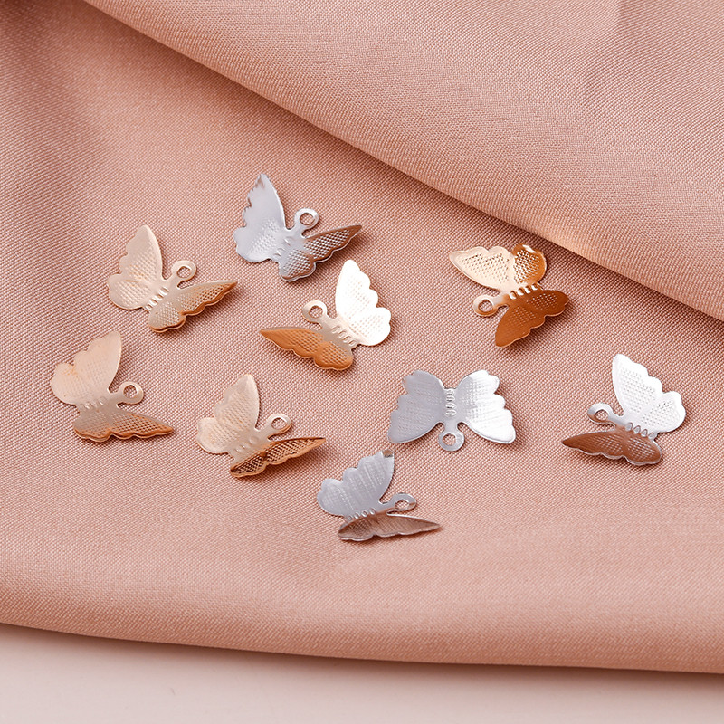 100 bucăți 11 x 10 mm, 2 culori, farmece cu fluturi de insecte pentru fabricarea de bijuterii și lucrarea de artizanat, cercei din aliaj, pandantive, coliere, cadouri DIY