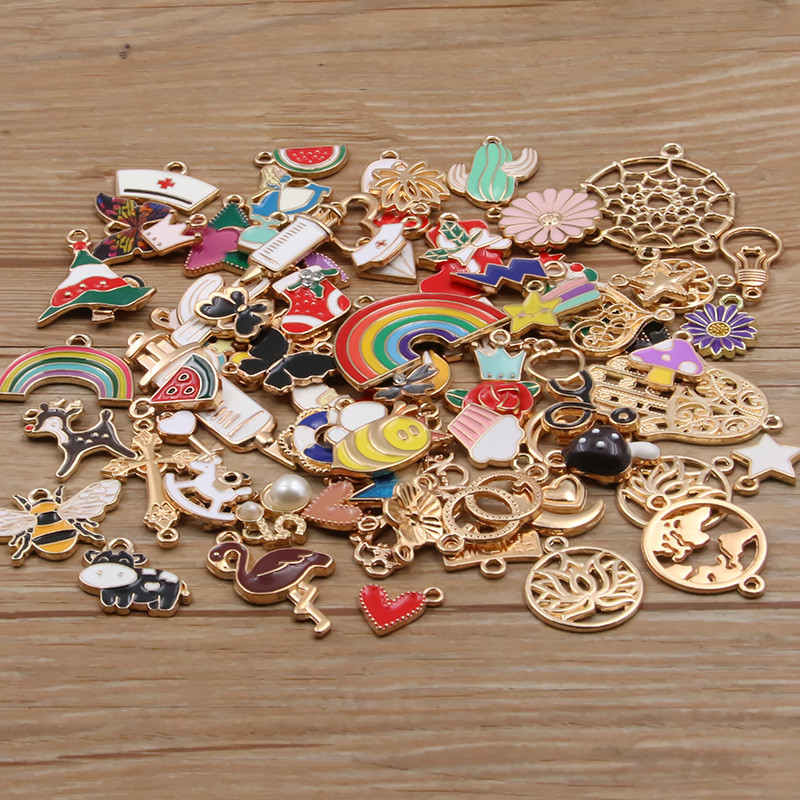 Náhodné 20 ks, mix veľkostí 10-200, štýl zliatinových kovových kvapiek, olejových príveskov KC zlatej farby, prívesok pre DIY náramok, náhrdelník, výrobu šperkov