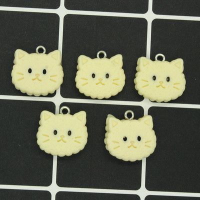 10 ks/lot roztomilých živicových zvieracích sušienok, príveskov s kačičkou, smajlíkom, mačkou, náušnicou, príveskom na kľúče, doplnkom pre domácich majstrov, príveskom na výrobu šperkov.