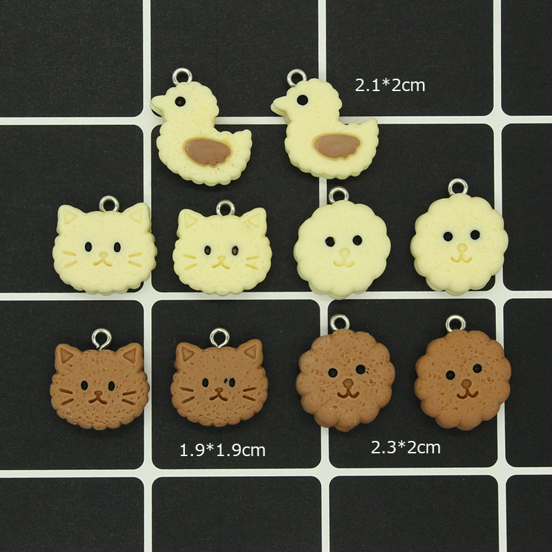 10 ks/lot roztomilých živicových zvieracích sušienok, príveskov s kačičkou, smajlíkom, mačkou, náušnicou, príveskom na kľúče, doplnkom pre domácich majstrov, príveskom na výrobu šperkov.