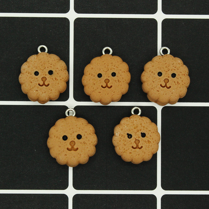 10 ks/lot roztomilých živicových zvieracích sušienok, príveskov s kačičkou, smajlíkom, mačkou, náušnicou, príveskom na kľúče, doplnkom pre domácich majstrov, príveskom na výrobu šperkov.