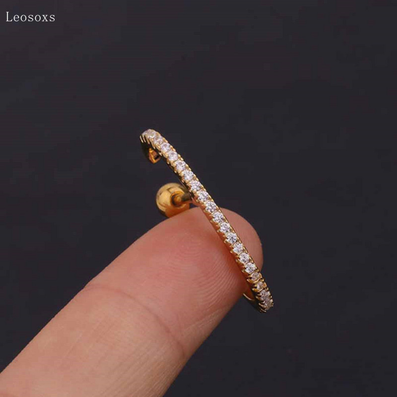 Leosoxs 2 ks módnych a jednoduchých diamantmi posiatych dlhých závitových klincov do uší v tvare C