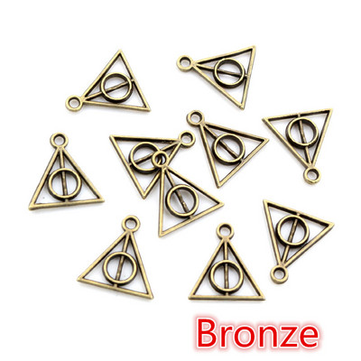 100 de bucăți Charms Triunghi 13x12mm Antique pandantiv potrivit, Bronz Tibetan de epocă culoare argintie, DIY pentru colier brățară
