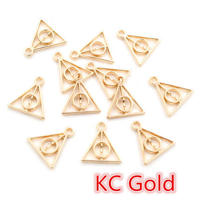 100 de bucăți Charms Triunghi 13x12mm Antique pandantiv potrivit, Bronz Tibetan de epocă culoare argintie, DIY pentru colier brățară