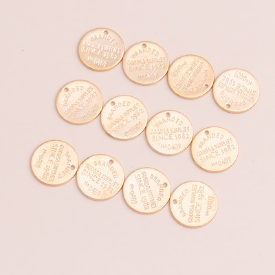 15 bucăți de monede de culoare aur argintiu Brelocuri cu litere sculptate rotunde Brelocuri pandantive pentru fabricarea bricolajului de coliere, brățări, găsire manuală
