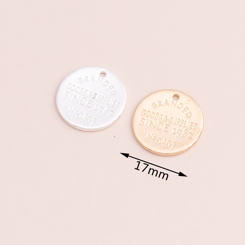 15 bucăți de monede de culoare aur argintiu Brelocuri cu litere sculptate rotunde Brelocuri pandantive pentru fabricarea bricolajului de coliere, brățări, găsire manuală