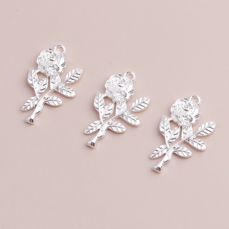 10 buc Bijuterii de modă Brelocuri DIY Flori de trandafiri Pandantive Coliere Brățări 3 culori 32x20mm Găsire de bijuterii