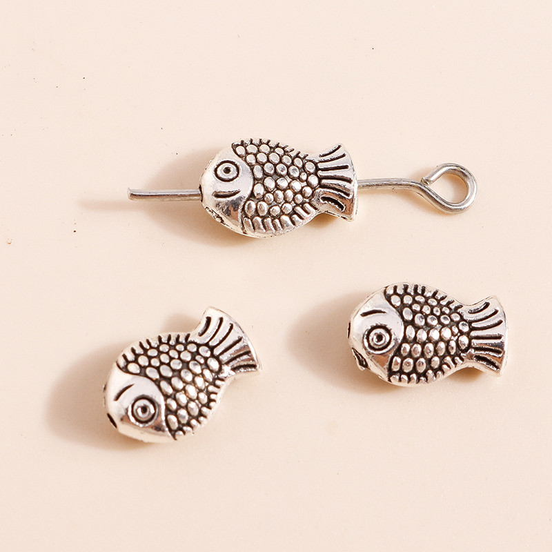 40 buc 10 * 7 mm Bijuterii din argint tibetan Charms Conectori de pește din aliaj Mărgele pentru brățări Confecționarea coliere pandantive Concluzii de bijuterii