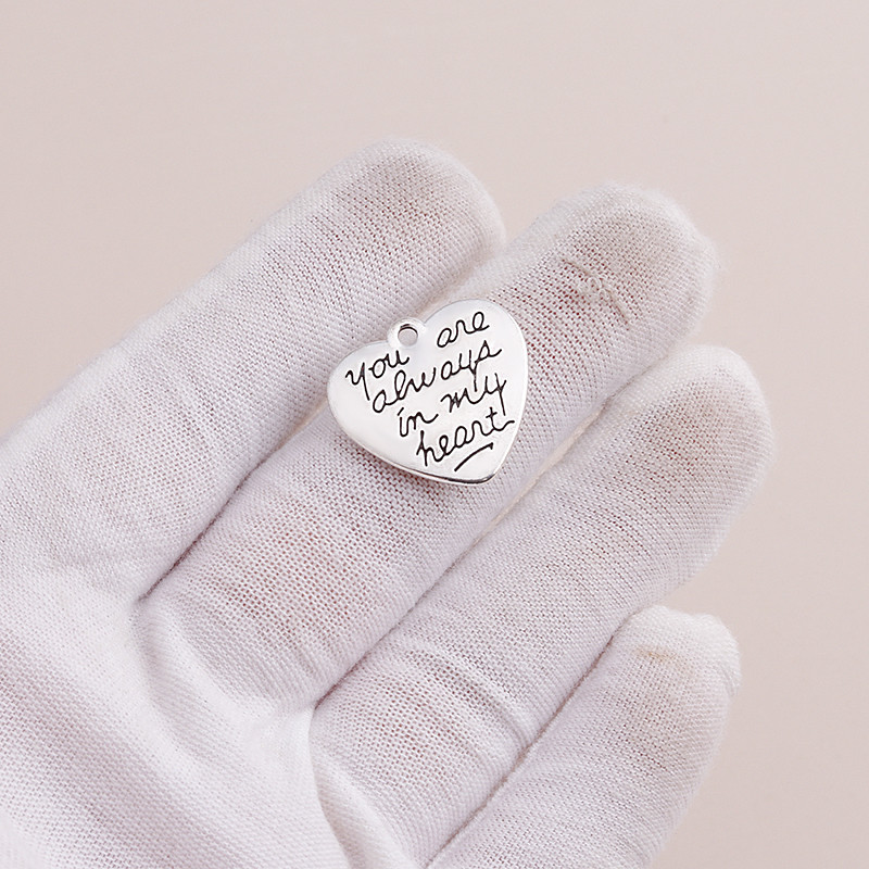 10 buc 23x21mm Inimi retro sculptate Sunteți mereu în inima mea Litere Pandantive Brelocuri pentru realizarea de coliere Accesorii