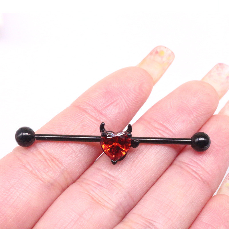 Leosoxs 1 pereche de cercei europeni și americani, ornamente pentru urechi în formă de inimă, cu aripi, cu știfturi, pentru piercing pe corp.