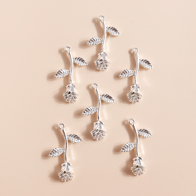 8 bucăți de patru culori lungi, flori de trandafir, pandantive, brelocuri pentru fabricarea de brățări, coliere, bijuterii lucrate manual