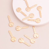 20 buc. Litere mici de dragoste Brelocuri cheie pentru bricolaj, coliere lucrate manual, brățări, 26x12 mm, bijuterii de culoare aurie, din aliaj Berloques