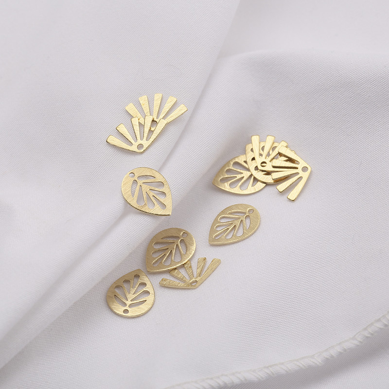 50 buc/lot alamă brută texturată, frunze unice, brelocuri în formă de evantai, pandantiv pentru cercei, brățări, bijuterii