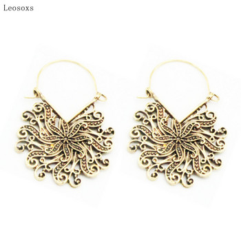 Leosoxs 2 τμχ Ευρωπαϊκά και Αμερικάνικα New Hollow Flower Peacock Ear Piercing Jewelry