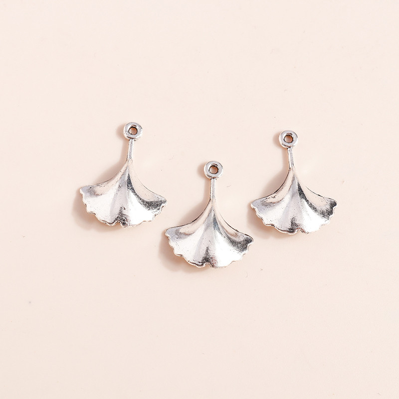 30db 20*15mm Divat Aranyos Ötvözet Ginkgo Leaf Charms Medálok Nyakláncokhoz Fülbevalók Jeychain Diy Ékszerkészítés Kiegészítők