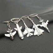 Raktų pakabukai vyrams Automobilio krepšys Raktų pakabukas Lėktuvo modelis Kovotojas Žaislas Lėktuvo modelis Kovotojas Aircrafe Kelionės mados papuošalai Dovana