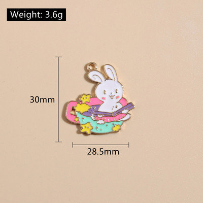 10 ks zlatých farebných mixov kvetinových príveskov s králikmi a bábikami, prívesok so zvieratami, vhodné na náhrdelníky, ručne vyrábané šperky.