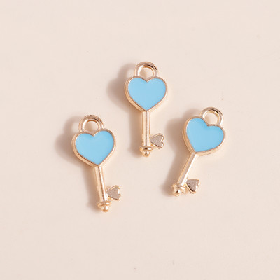 10db 13*13mm Romantikus Zománc Love Heart Bűbáj nyaklánchoz Medálok Fülbevalók Barkácsolás Színes Mini Bűbáj Ékszer keresés