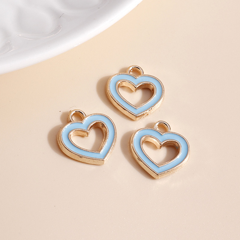 10db 13*13mm Romantikus Zománc Love Heart Bűbáj nyaklánchoz Medálok Fülbevalók Barkácsolás Színes Mini Bűbáj Ékszer keresés