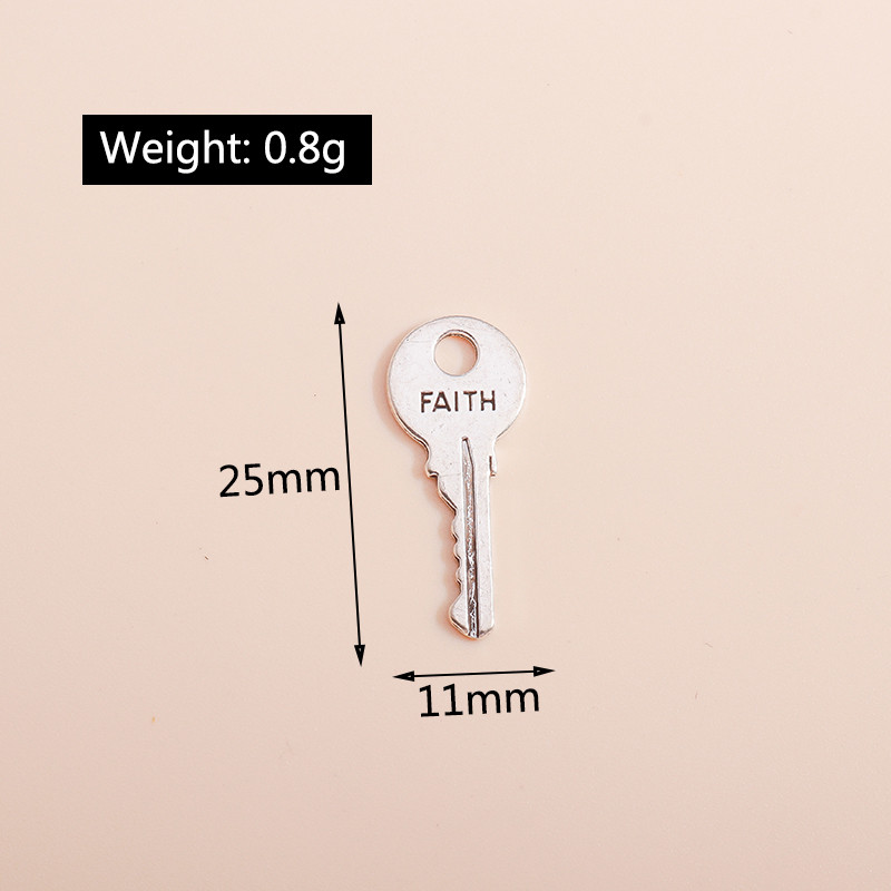 30vnt 25*11mm Antikvariniai pasidabruoti raktų pakabukai FAITH raidžių pakabukai, skirti „pasidaryk pats“ auskarai, karoliai, papuošalai, priedai
