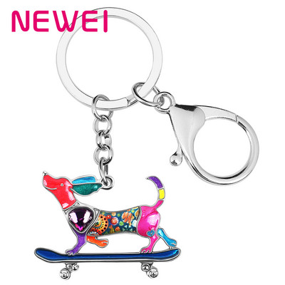 NEWEI Емайлирана сплав Crystal Happy Skateboard Dog Keychains Автомобилен ключодържател Пръстен Подаръци Модни бижута за жени Тийнейджъри Момичета Charms