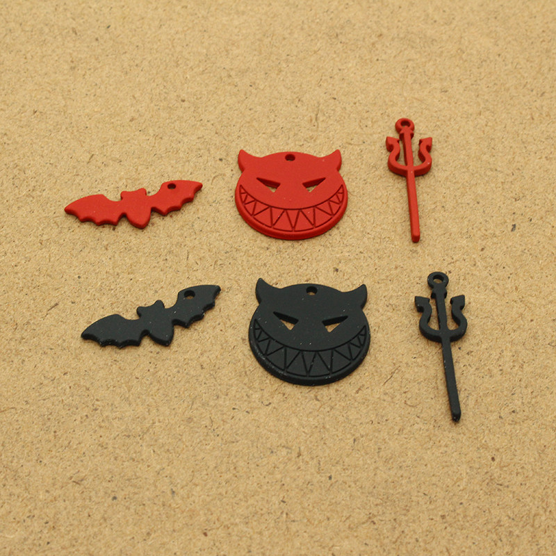 10 buc Baghetă magică Anime Demon Liliac Charms din aliaj Negru Roșu Cercei de Halloween Brățară pandantiv Accesoriu Diy Mix Bijuterii Face
