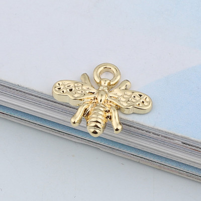 5 buc. Brelocuri pentru cercei cu albine europene, din aliaj de aur, bricolaj, pandantiv cu animale, colier, brăţară, bijuterii, accesorii C268