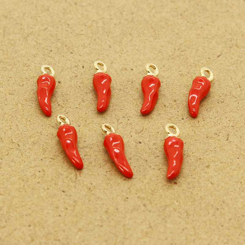 10 buc. Brelocuri pentru cercei cu piper roșu mic pentru mâncare, mini artizanat, accesoriu de bijuterii, pandantiv emailat pentru brățară, brelocuri, colier