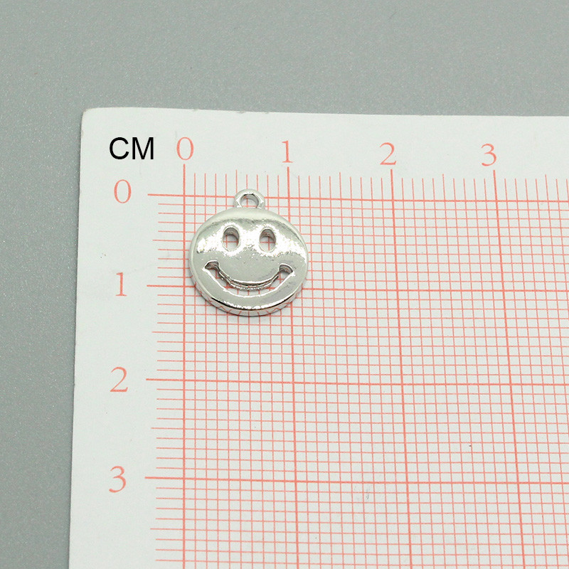 10 bucăți distractiv Hollow Smile Face cercei din aliaj brelocuri accesoriu bricolaj pentru brelocuri colier brățări pandantive bijuterii drăguțe