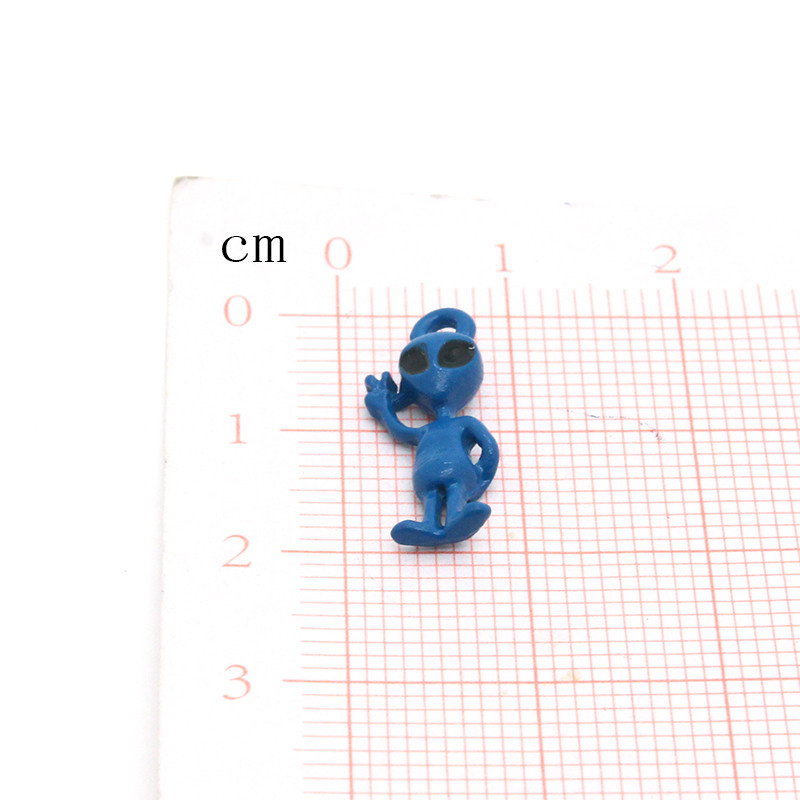 6db 20x7mm 3D Anime Aliens Zománc Bűbáj Kreatív Vicces Fülbevaló Nyaklánc Kulcstartó Medál Kiegészítő Barkács kézműves ékszer készít