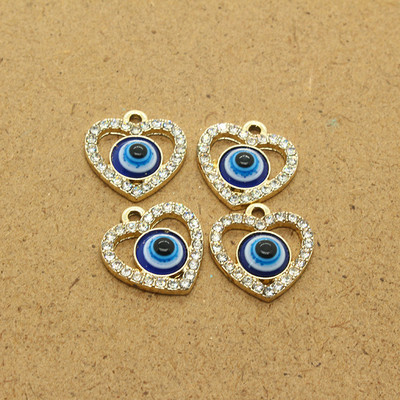 5 vnt Vintage Evil Eye Love Heart auskarai Turkijos tuščiaviduriai Demon Eye Apyrankė Raktikaulio kaklo karoliai pakabukas „Pasidaryk pats“ papuošalų aksesuaras